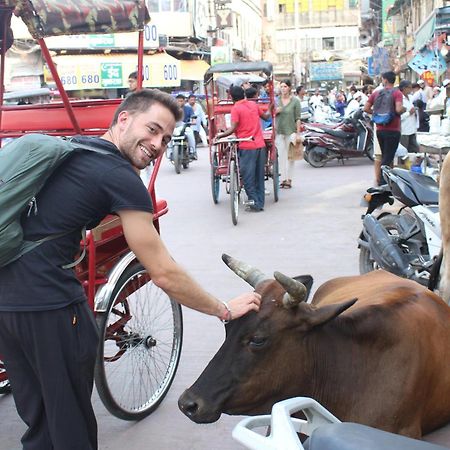 Yes Boss By Backpackers Heaven Right In Centre Of New Delhi Hotel Exterior photo